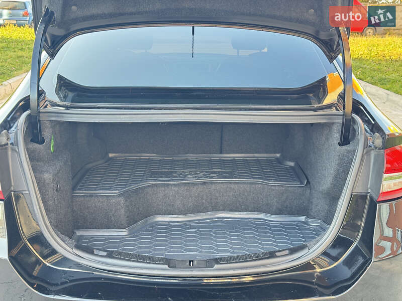 Седан Ford Fusion 2016 в Хмельницком