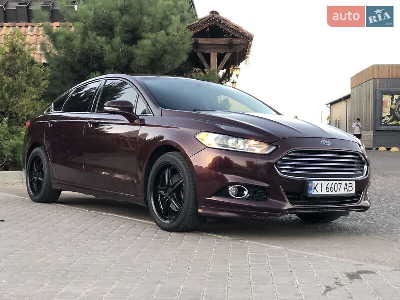 Седан Ford Fusion 2013 в Одесі