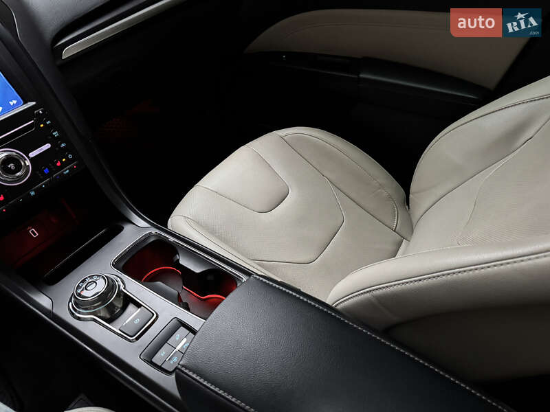 Седан Ford Fusion 2018 в Києві