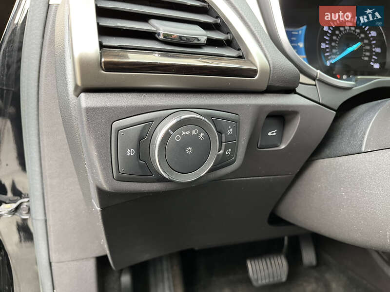 Седан Ford Fusion 2015 в Киеве