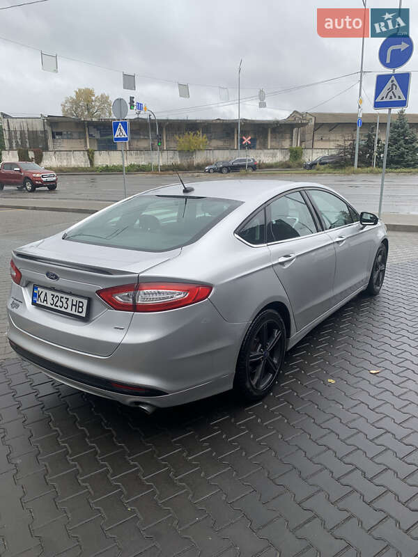 Седан Ford Fusion 2015 в Києві