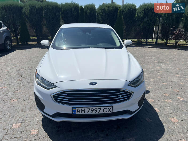 Седан Ford Fusion 2019 в Житомире