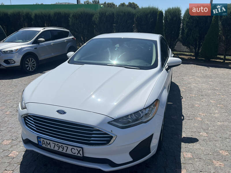 Седан Ford Fusion 2019 в Житомире