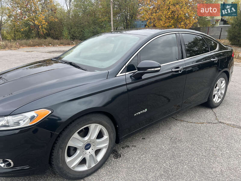 Седан Ford Fusion 2013 в Дніпрі
