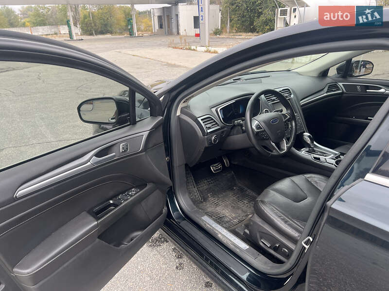 Седан Ford Fusion 2013 в Дніпрі