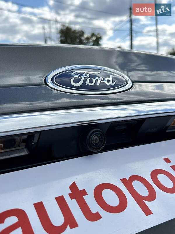 Седан Ford Fusion 2018 в Сумах