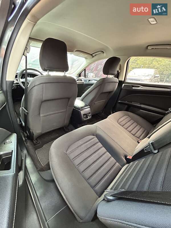 Седан Ford Fusion 2018 в Сумах