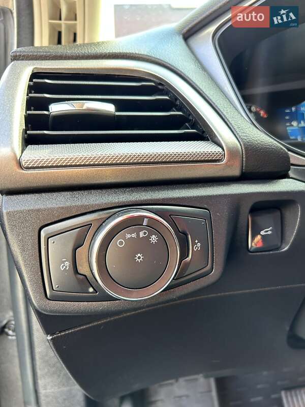 Седан Ford Fusion 2018 в Сумах