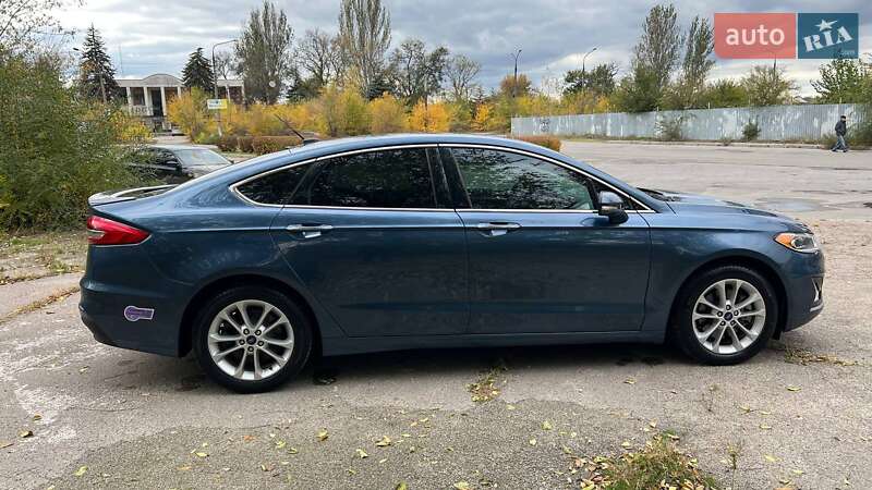 Седан Ford Fusion 2019 в Запорожье