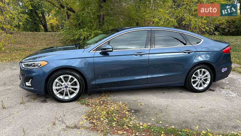 Седан Ford Fusion 2019 в Запорожье