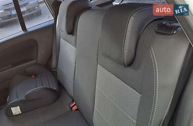 Хетчбек Ford Fusion 2012 в  фото 2 Хетчбек Ford Fusion 2012 в
