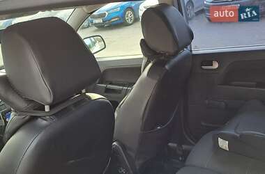 Хетчбек Ford Fusion 2012 в  фото 6 Хетчбек Ford Fusion 2012 в