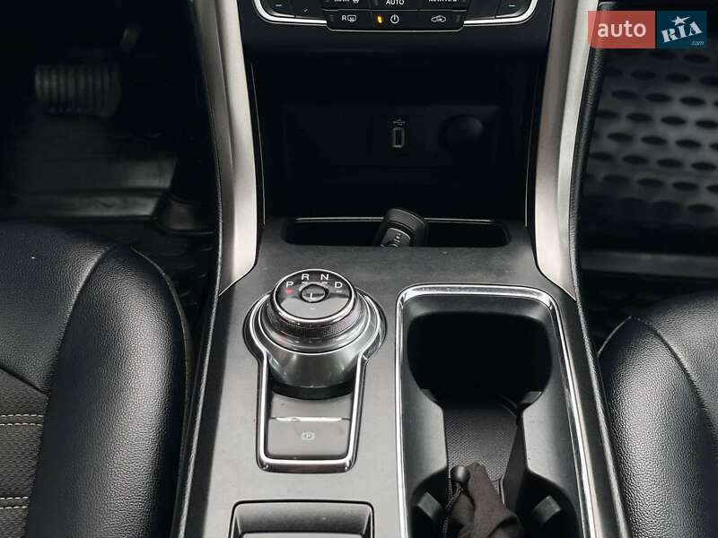 Седан Ford Fusion 2017 в Дніпрі фото 19 Седан Ford Fusion 2017 в Дніпрі