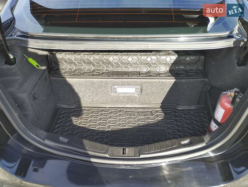 Седан Ford Fusion 2017 в Полтаві