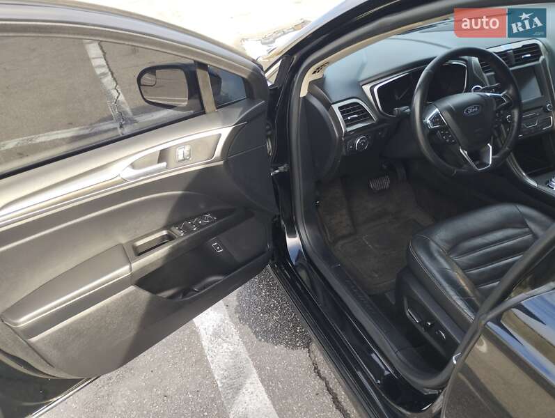 Седан Ford Fusion 2017 в Полтаві
