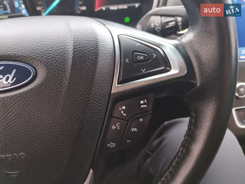 Седан Ford Fusion 2017 в Полтаві