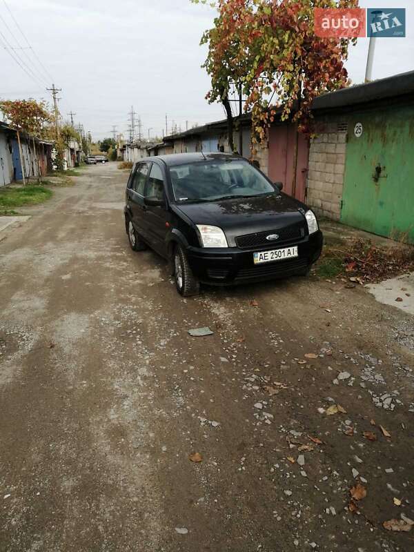 Хэтчбек Ford Fusion 2005 в Кривом Роге фото Хэтчбек Ford Fusion 2005 в Кривом Роге