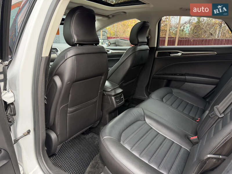 Седан Ford Fusion 2016 в Києві