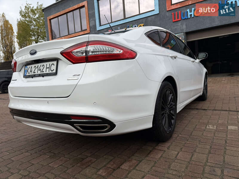 Седан Ford Fusion 2016 в Києві