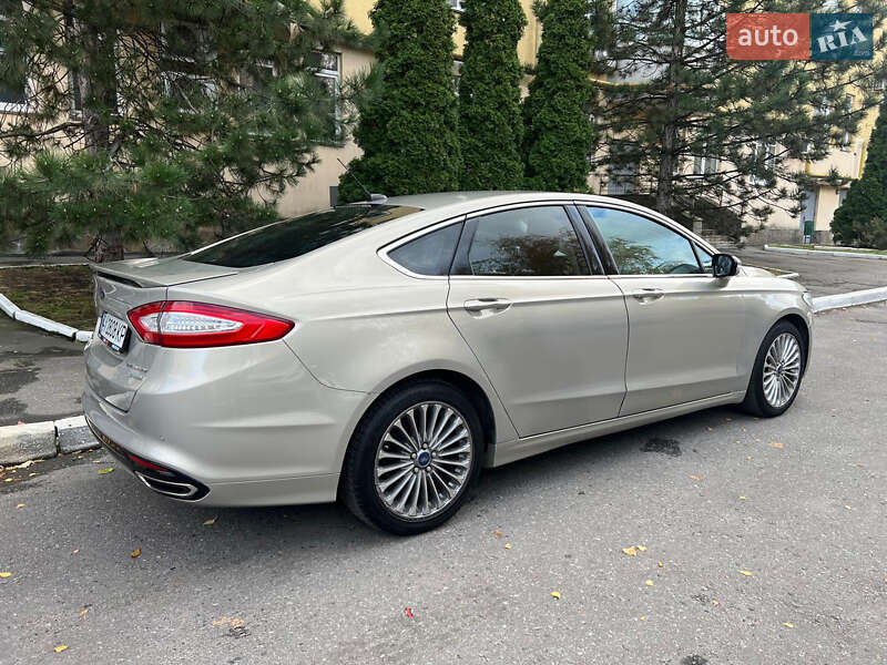 Седан Ford Fusion 2015 в Харкові