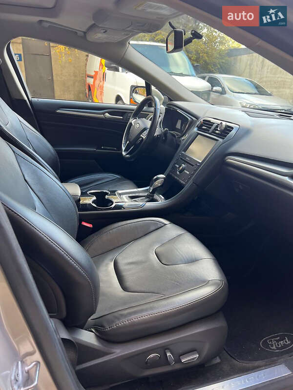 Седан Ford Fusion 2015 в Харкові