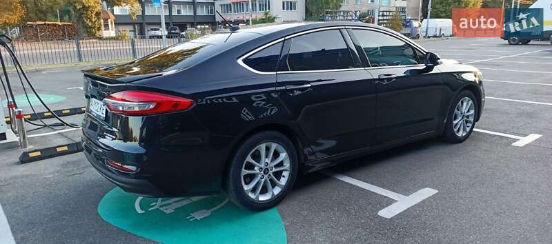 Седан Ford Fusion 2020 в Києві фото 18 Седан Ford Fusion 2020 в Києві