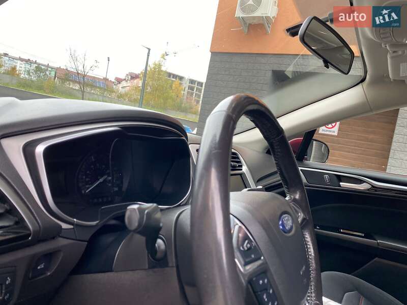 Седан Ford Fusion 2015 в Ивано-Франковске