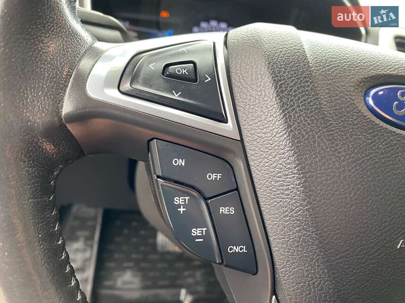 Седан Ford Fusion 2015 в Ивано-Франковске