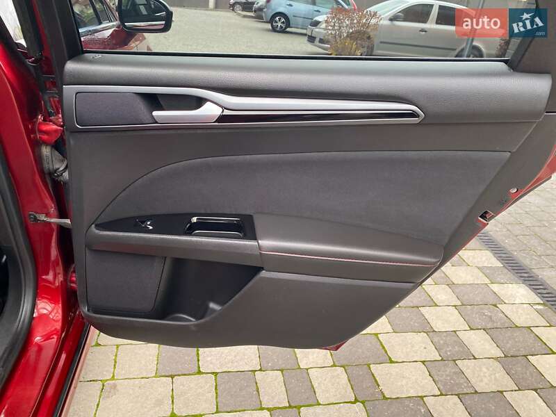 Седан Ford Fusion 2015 в Ивано-Франковске