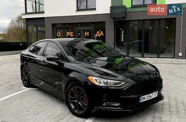 Седан Ford Fusion 2018 в Вараше