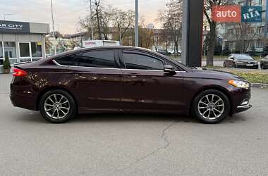 Седан Ford Fusion 2017 в  фото 7 Седан Ford Fusion 2017 в