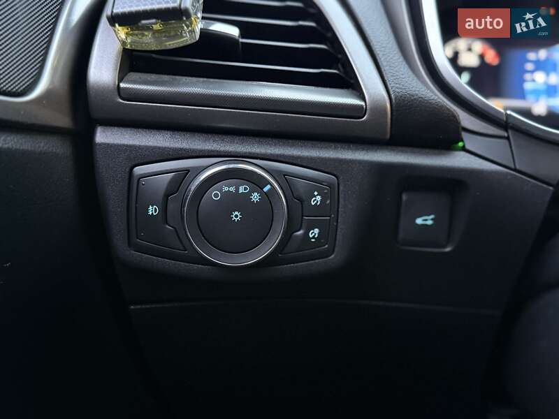 Седан Ford Fusion 2017 в Киеве фото 23 Седан Ford Fusion 2017 в Киеве