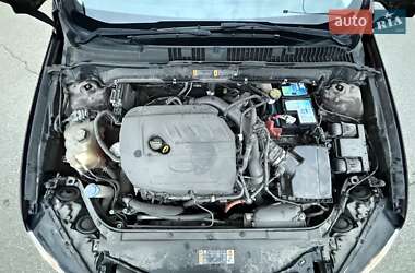 Седан Ford Fusion 2017 в  фото 26 Седан Ford Fusion 2017 в