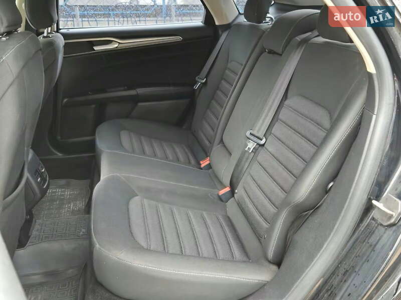 Седан Ford Fusion 2017 в Киеве фото 24 Седан Ford Fusion 2017 в Киеве