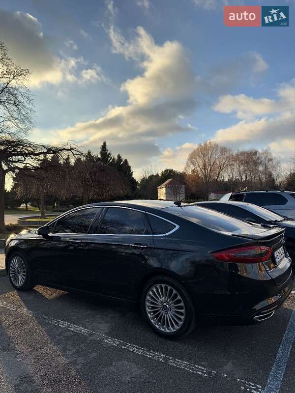 Седан Ford Fusion 2015 в Львові