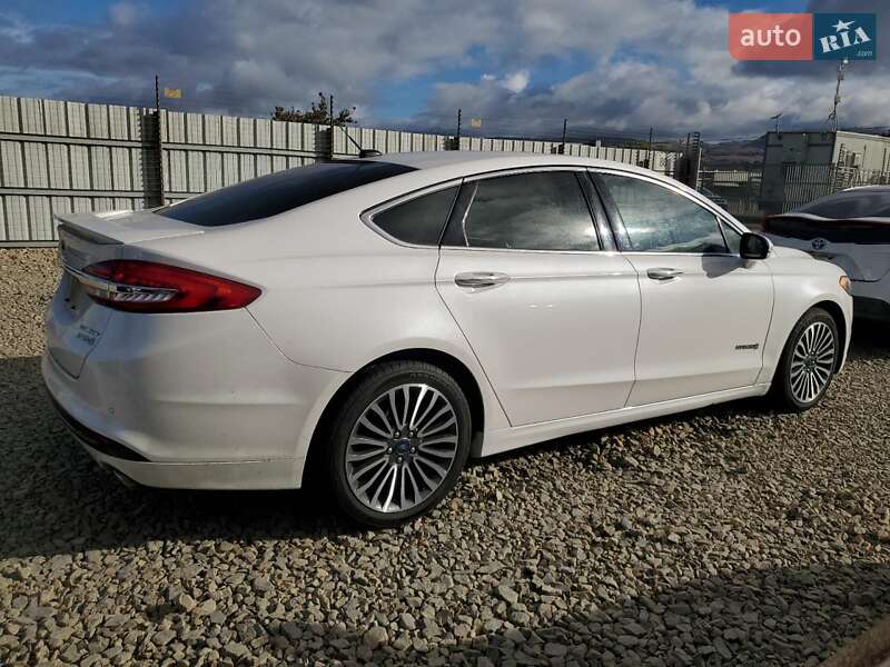Седан Ford Fusion 2017 в Полтаві