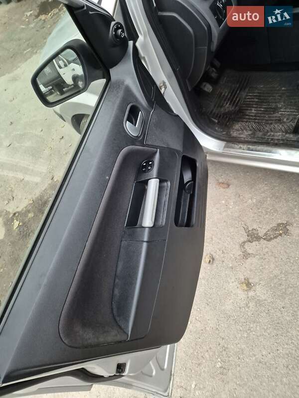 Хетчбек Ford Fusion 2008 в Києві фото 4 Хетчбек Ford Fusion 2008 в Києві