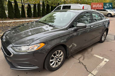 Седан Ford Fusion 2017 в Киеве Седан Ford Fusion 2017 в Киеве