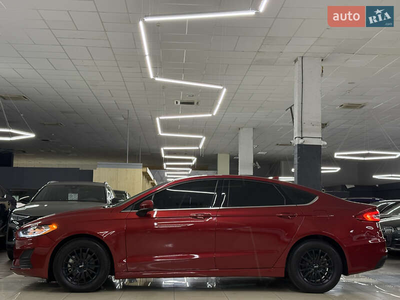 Седан Ford Fusion 2020 в Николаеве