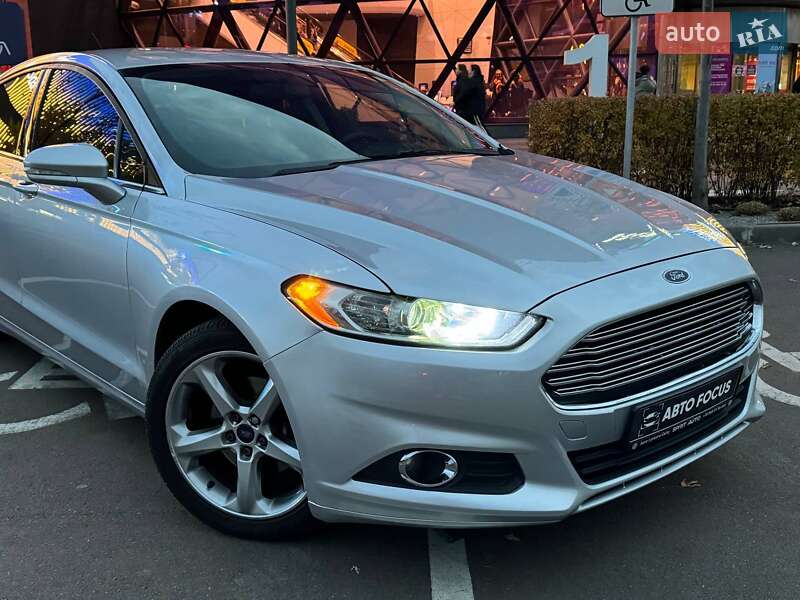 Седан Ford Fusion 2015 в Киеве фото 2 Седан Ford Fusion 2015 в Киеве