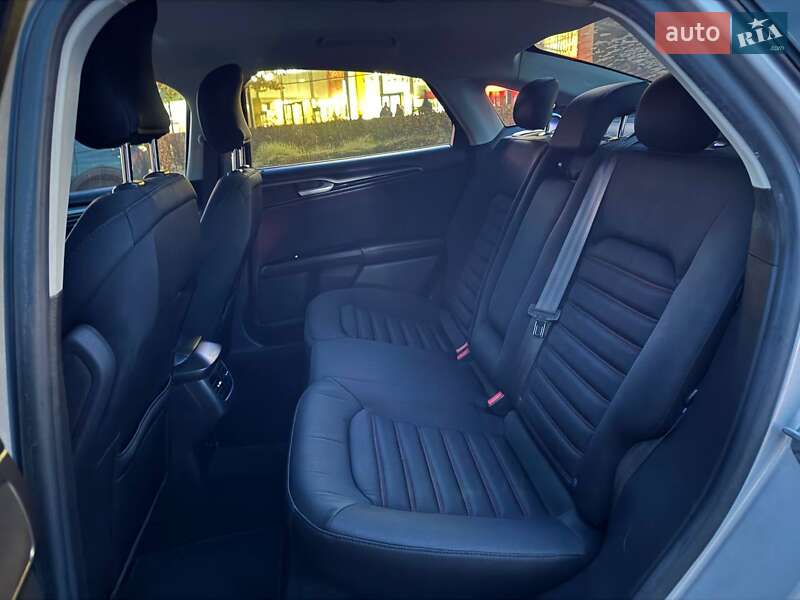 Седан Ford Fusion 2015 в Киеве фото 10 Седан Ford Fusion 2015 в Киеве
