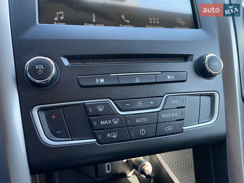 Седан Ford Fusion 2017 в Киеве