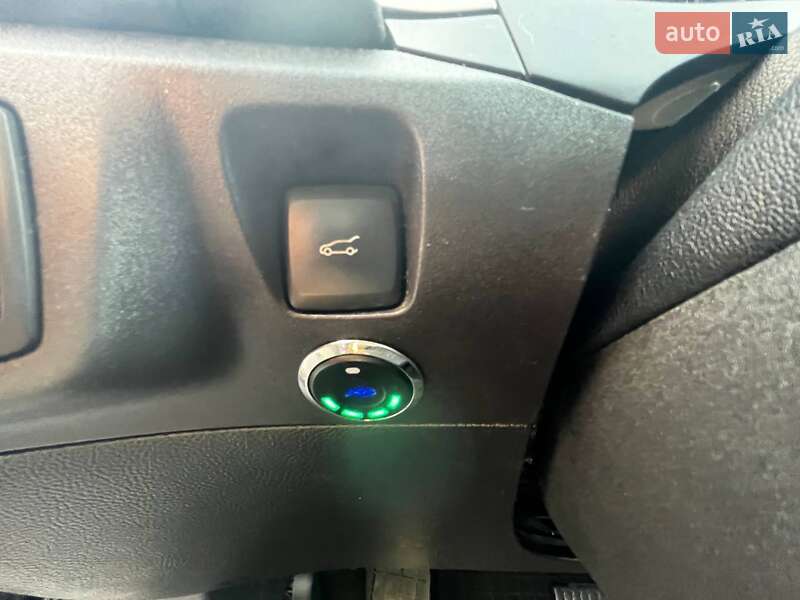 Седан Ford Fusion 2016 в Києві