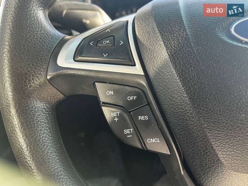 Седан Ford Fusion 2016 в Києві