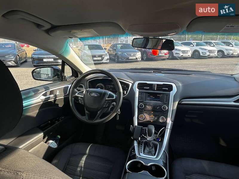 Седан Ford Fusion 2016 в Києві