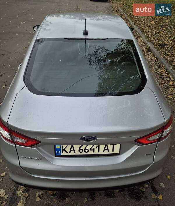 Седан Ford Fusion 2015 в Киеве фото 4 Седан Ford Fusion 2015 в Киеве