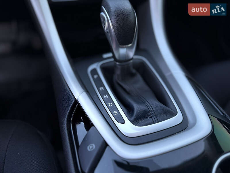 Седан Ford Fusion 2014 в Києві фото 11 Седан Ford Fusion 2014 в Києві