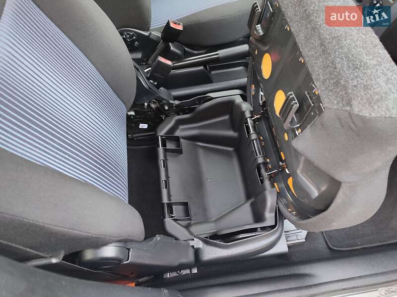 Хэтчбек Ford Fusion 2010 в Житомире