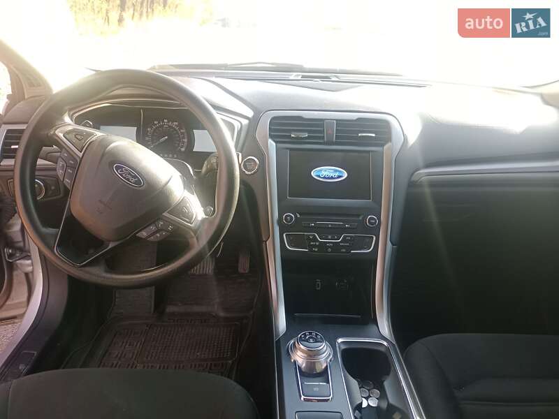 Седан Ford Fusion 2017 в Киеве фото 10 Седан Ford Fusion 2017 в Киеве