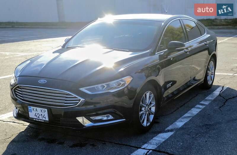 Седан Ford Fusion 2017 в Полтаві